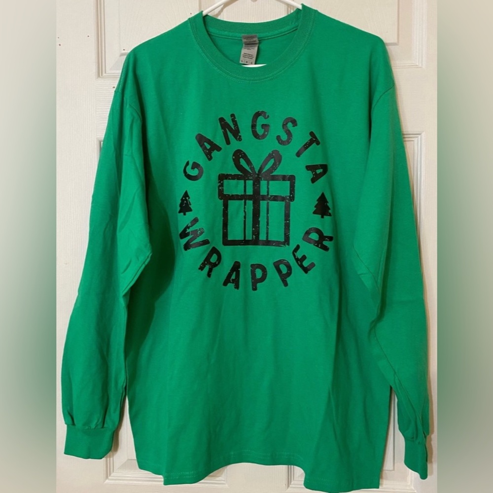 Gangsta Wrapper Christmas Holiday Shirt  L